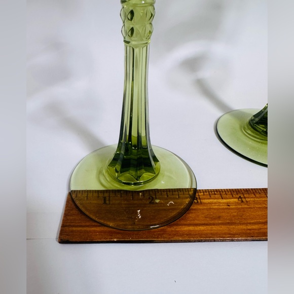 Partylite Radiant Glow Stemmed Votive Tealight Candleholder Set of 2 - Picture 4 of 7